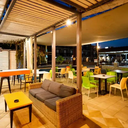Apartman Perkes Complex *