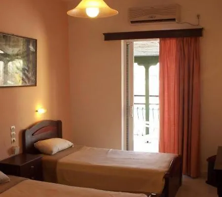 Perkes Complex Apartman Laganász